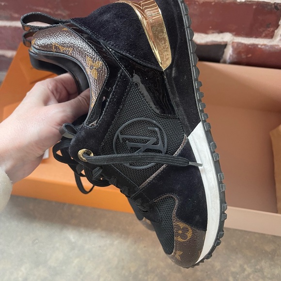 Louis Vuitton Run Away Sneaker size:36 - Picture 5 of 6